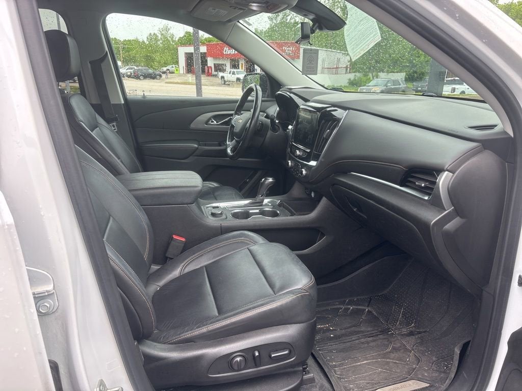 2020 Chevrolet Traverse LT Leather