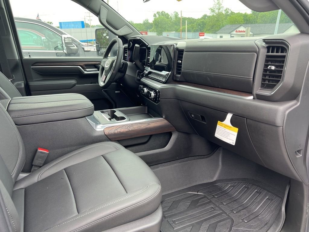 2025 GMC Sierra 2500 HD SLT