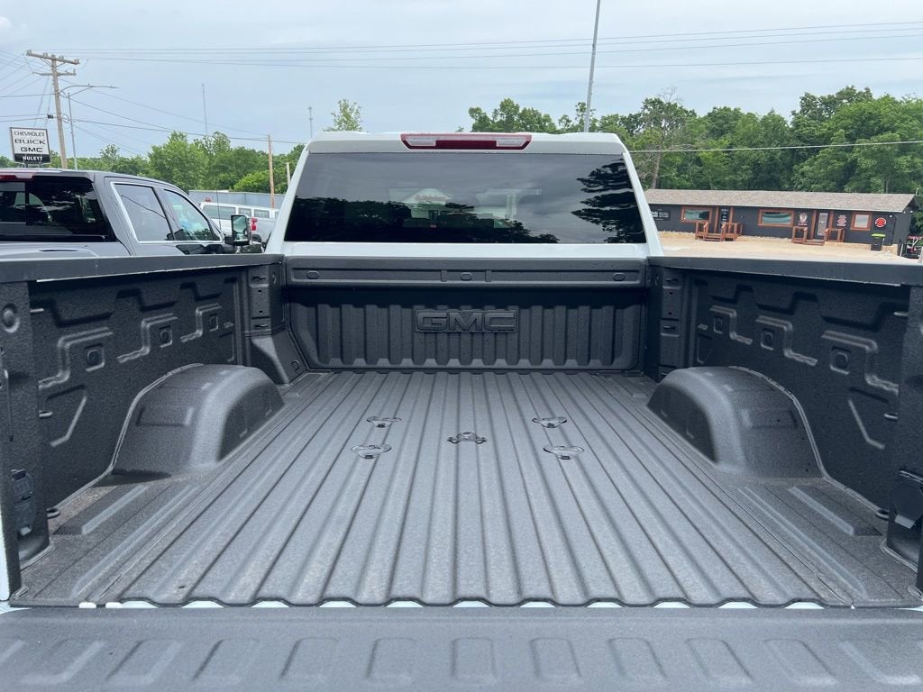 2026 GMC Sierra 3500HD SLT - Photo 11