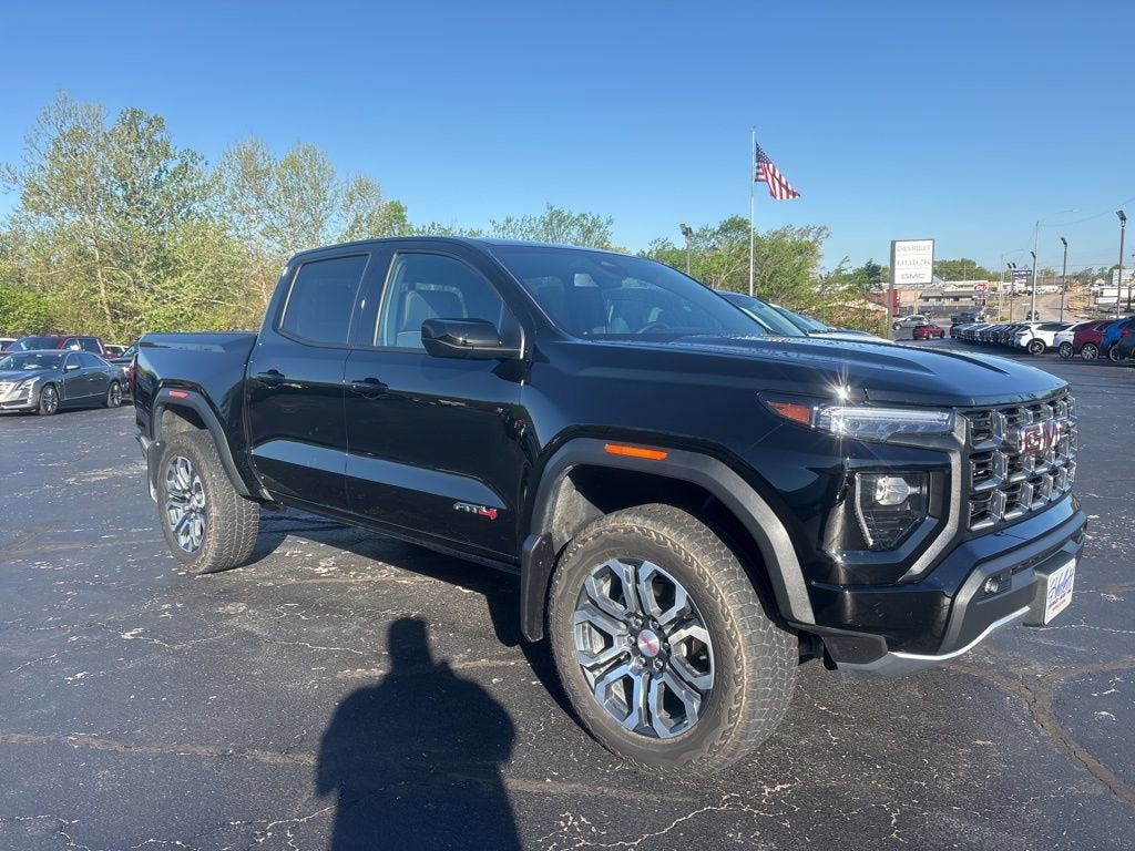 2024 GMC Canyon AT4